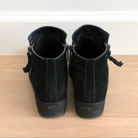 Blondo Waterproof Ankle Bootie - Black - Size 7M - Picture 10 of 16